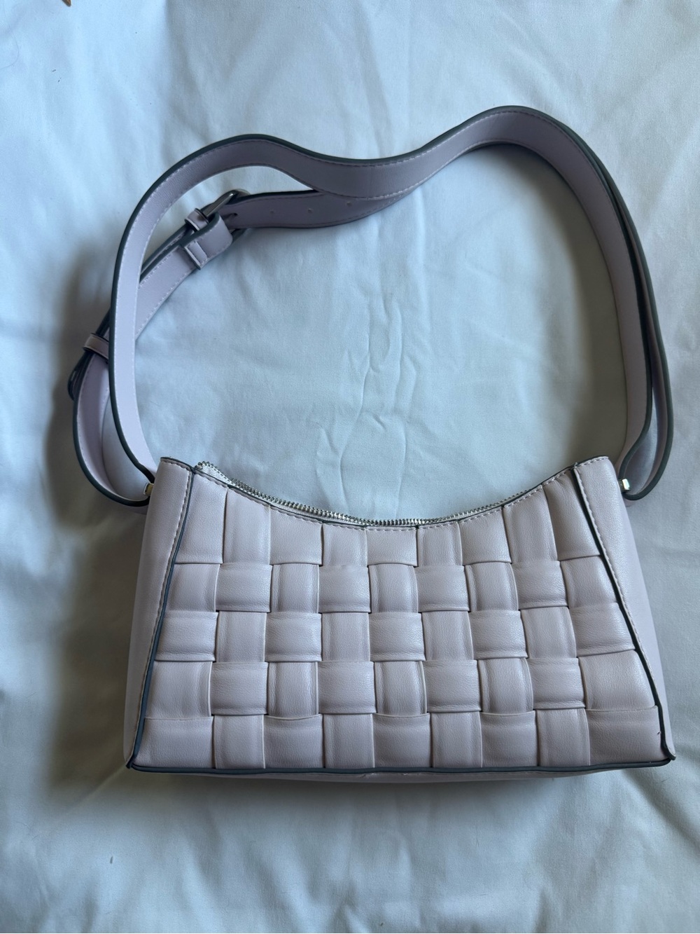 a new day Woven Shoulder Bag in Light Lavender